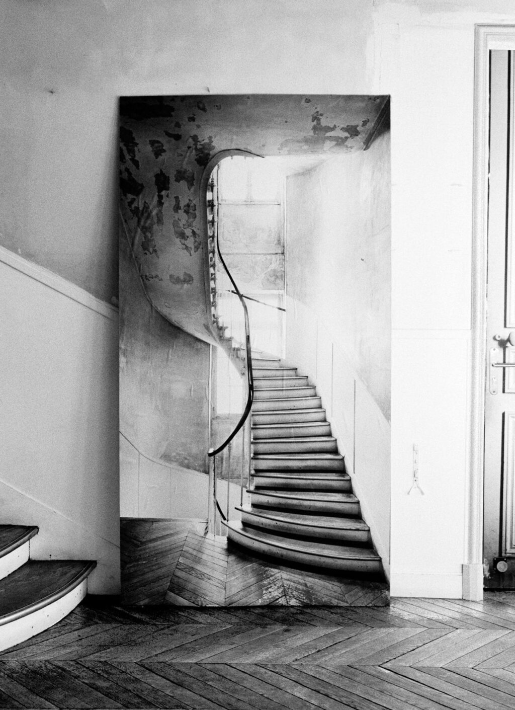 Maison Martin Margiela - LINE 13 - Trompe-Lœl - Curved Staircase