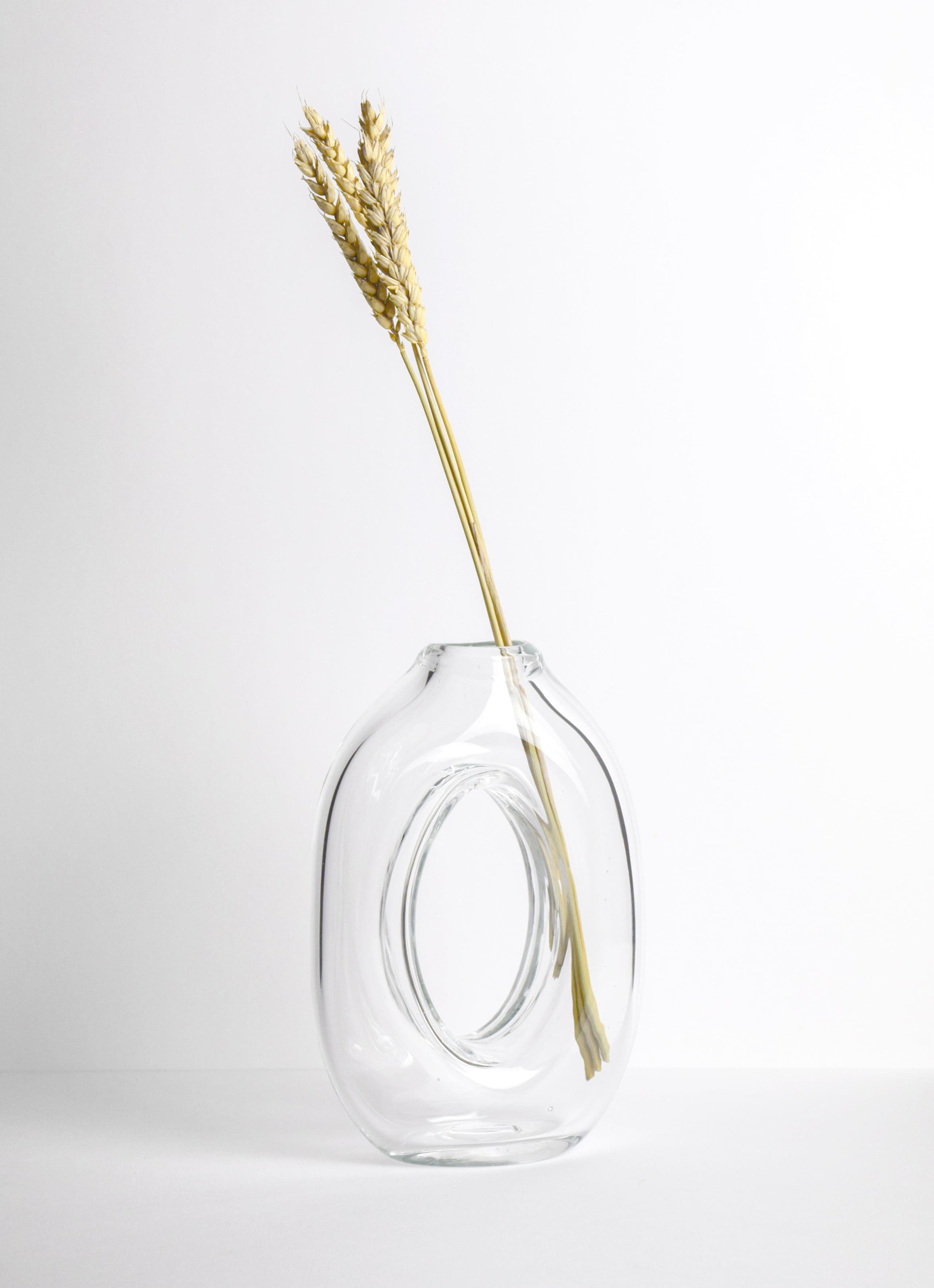 Nanda Soderberg - Handblown Loop Glass Vase - transparent