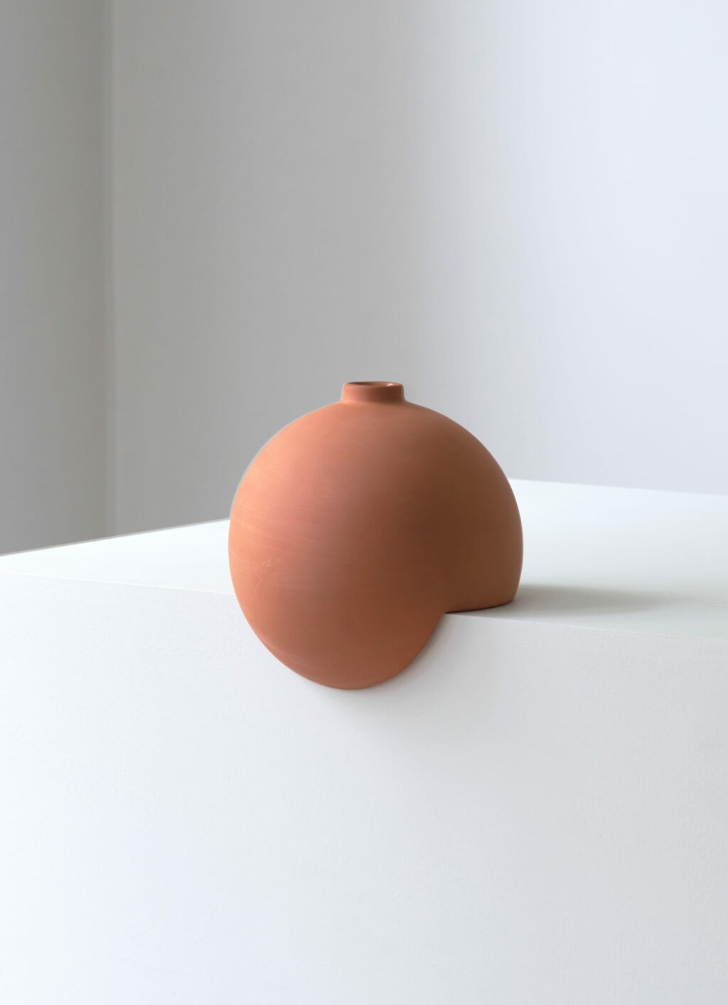 A part - Tumble - Ceramic vase - Terracotta