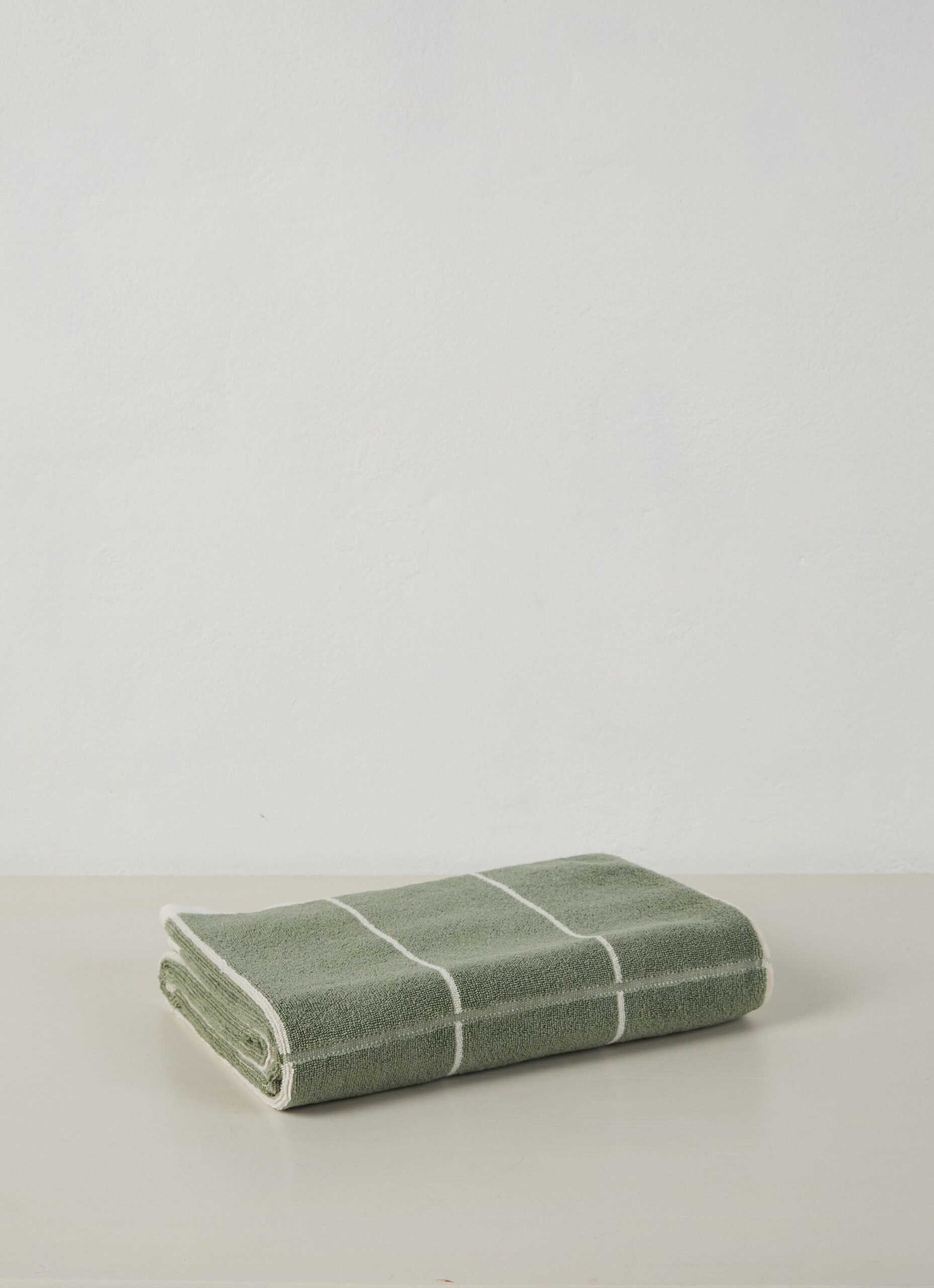 Baina - Organic Cotton - Bath Towel - Bethell - Sage and Chalk - 70 x 140cm
