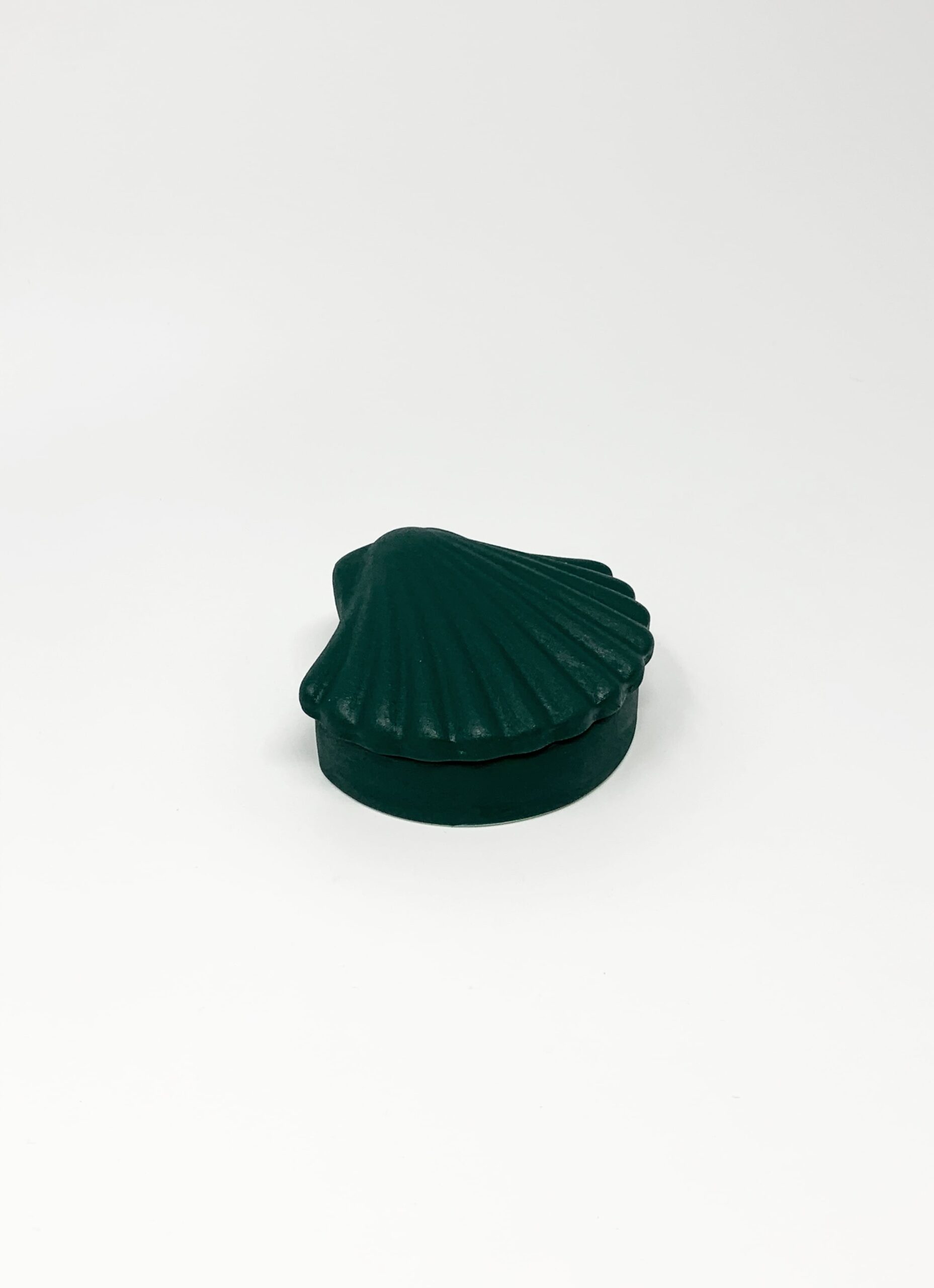 Los Objetos Decorativos - Seashell Box - Dark Green