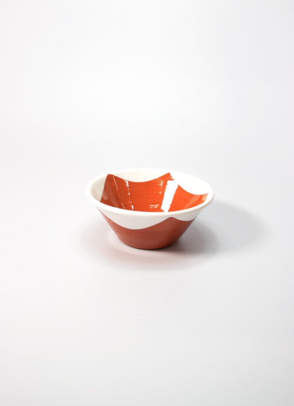 Casa Cubista - Dipped Glaze Bowl - Medium - Terracotta and White