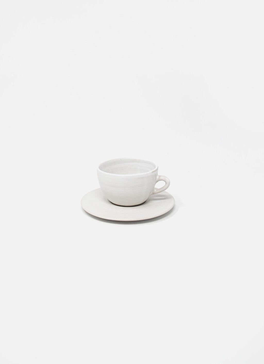 Kolektiv DVA - Handmade Stoneware Mug with saucer - white matte glazed