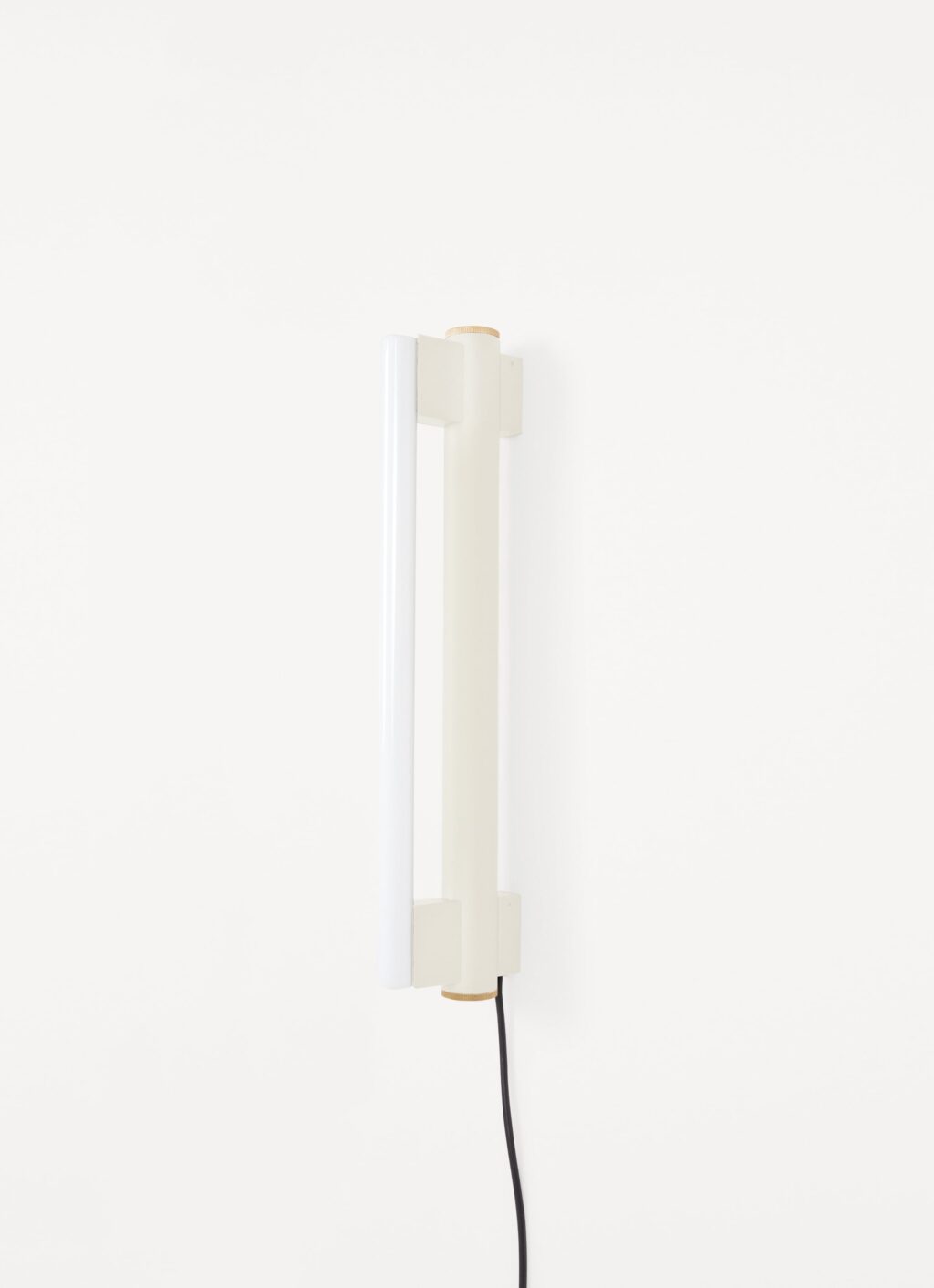 Frama - Eiffel Wall Lamp - Cream - Single 500