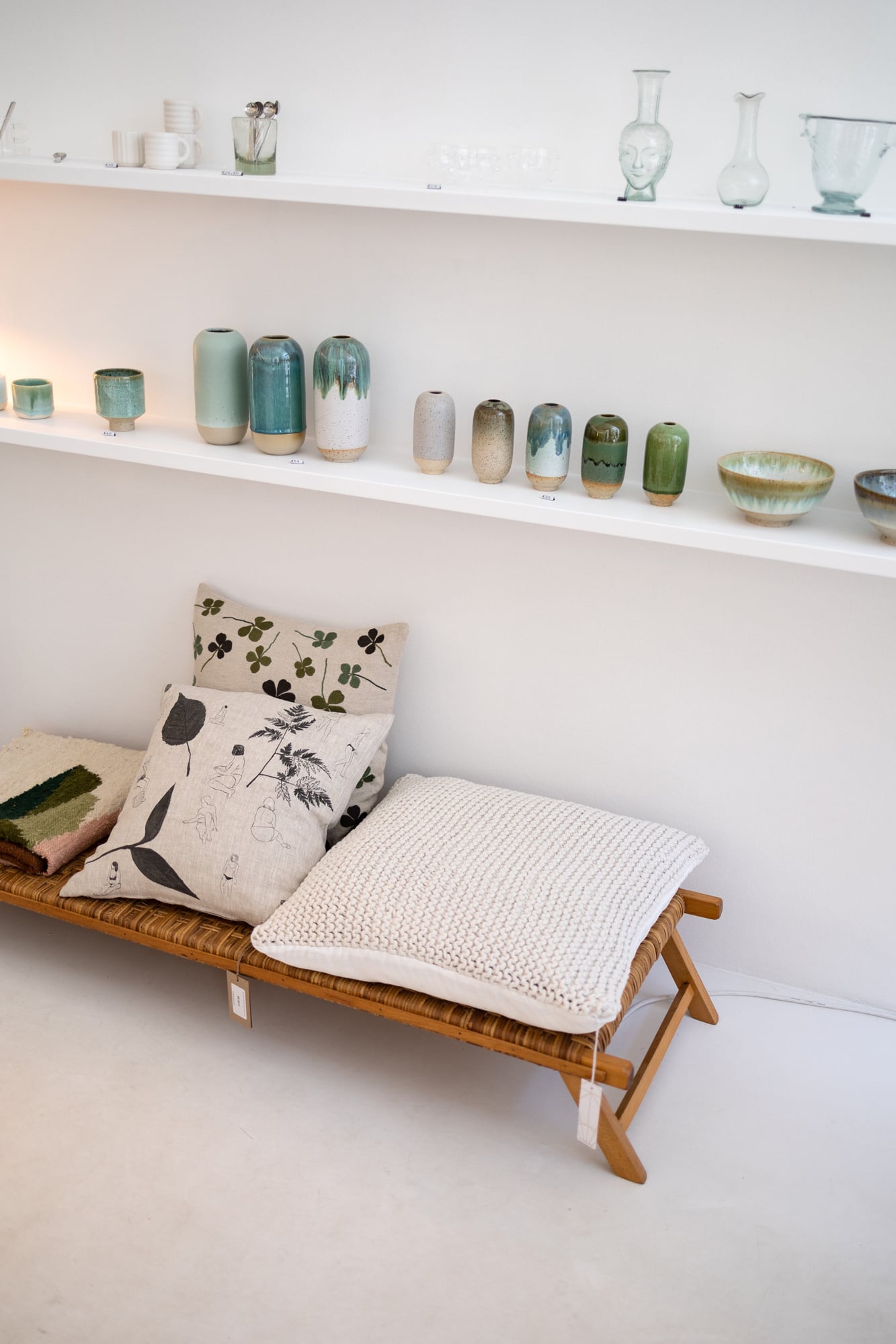 volta-vienna-concept-store-homegoods-minimalism-eclectig-interior-design-living-gifts-nordic-home_Melanie-Kuglitsch-Wohnsinn