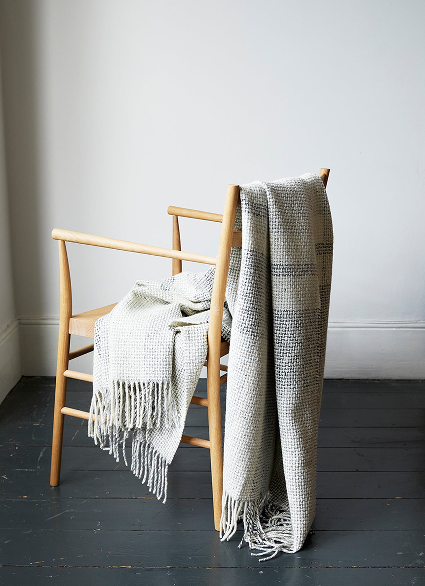 Mourne Textiles - Mended Tweed Blanket - Merino Wool - Grey Sampler