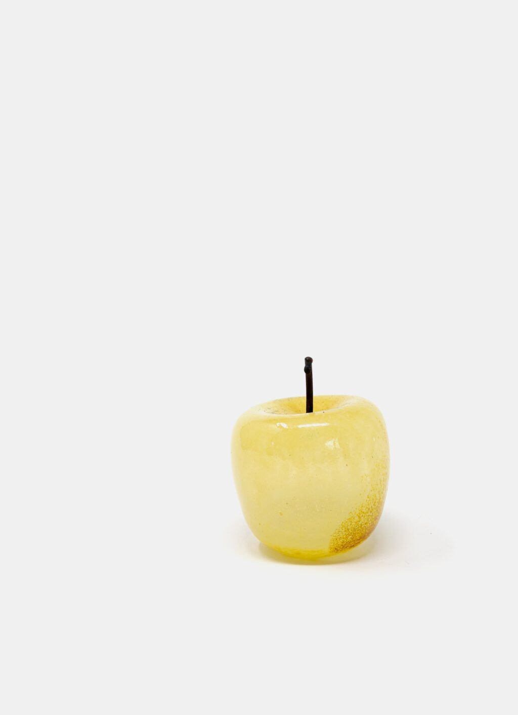Gunilla Kihlgren - Handblown glass - Apple - yellow