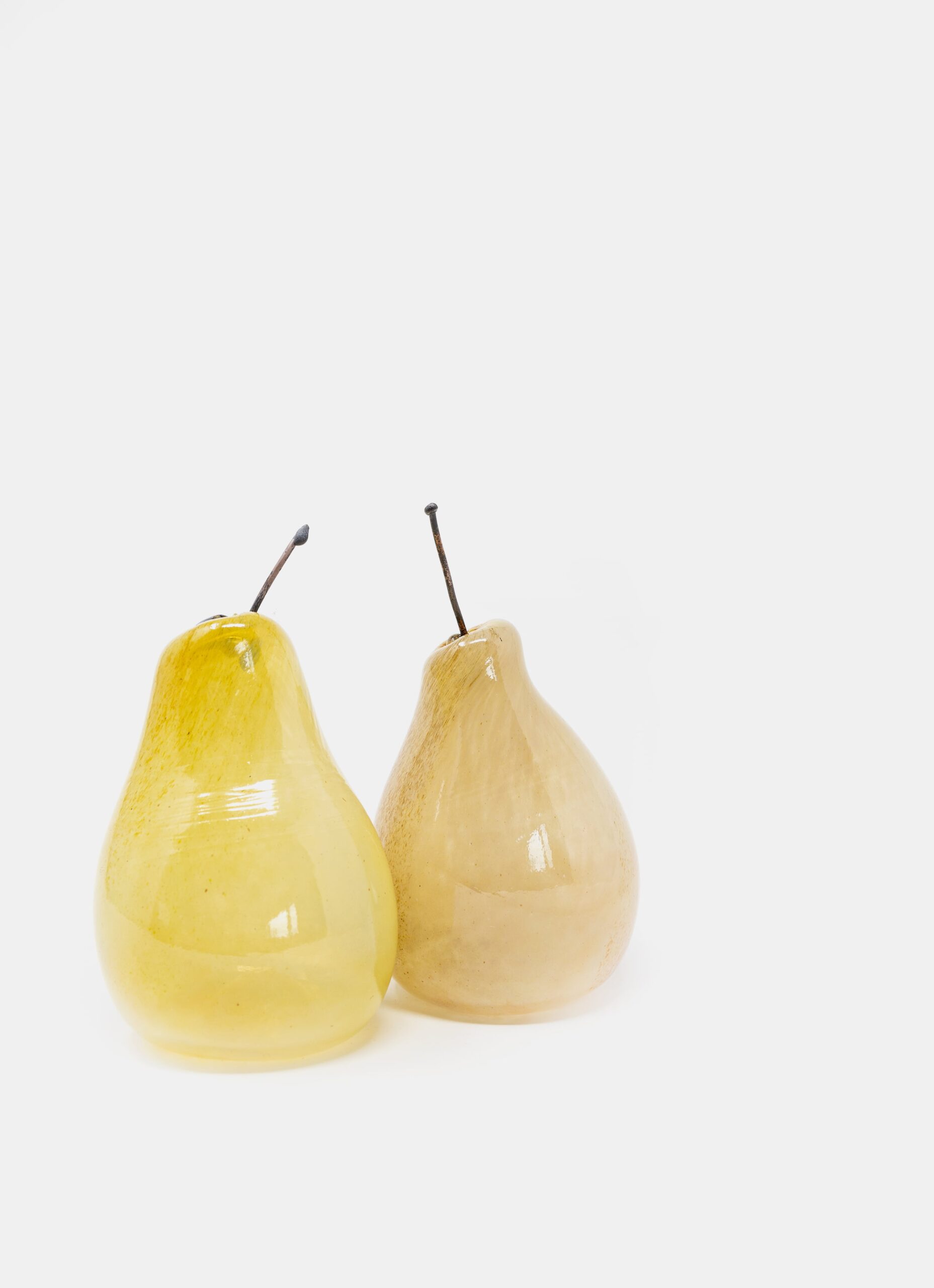 Gunilla Kihlgren - Handblown glass - Pear - yellow