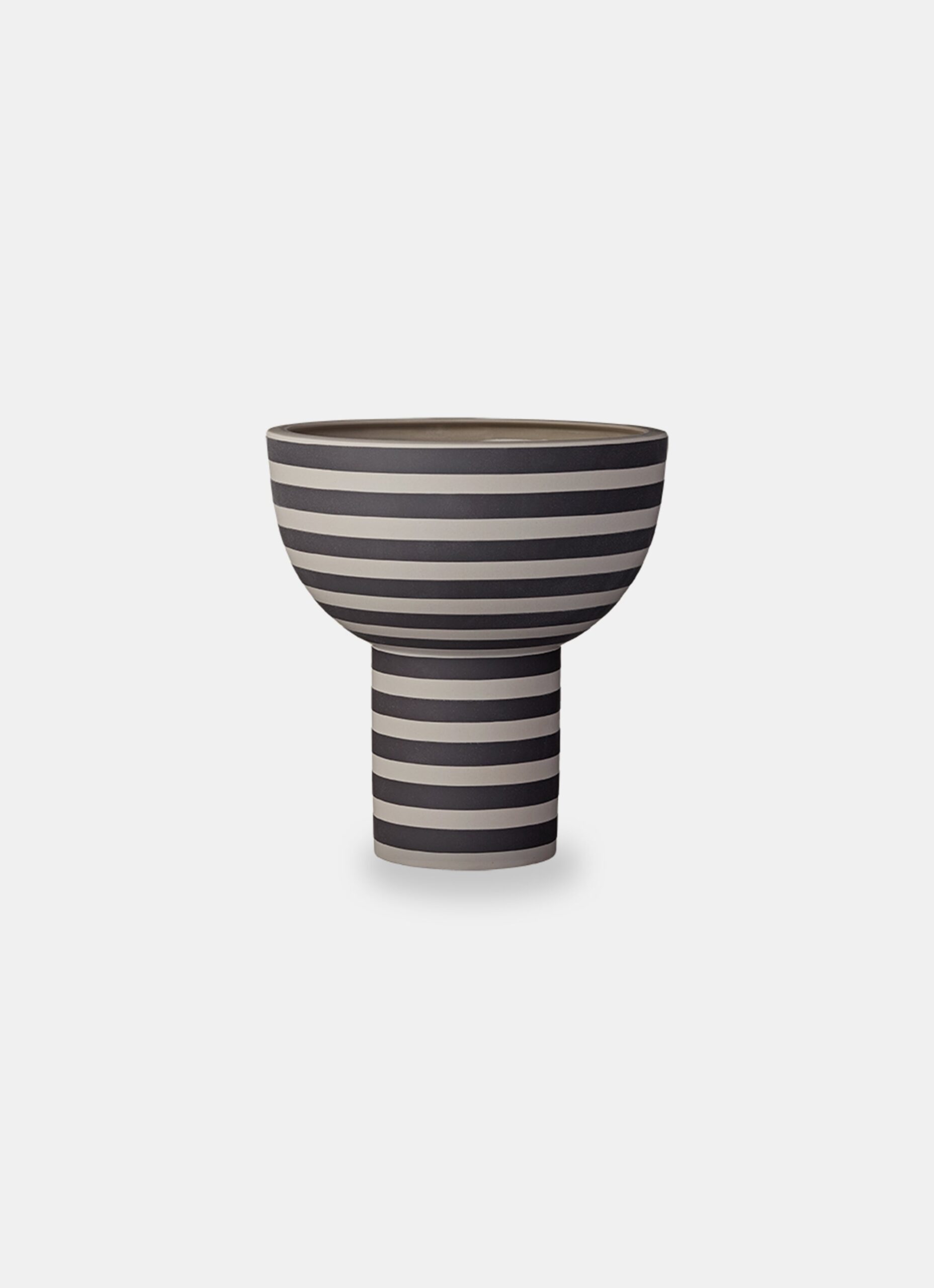Aytm - Varia - Sculptural Vase - Ash - Black - Stoneware