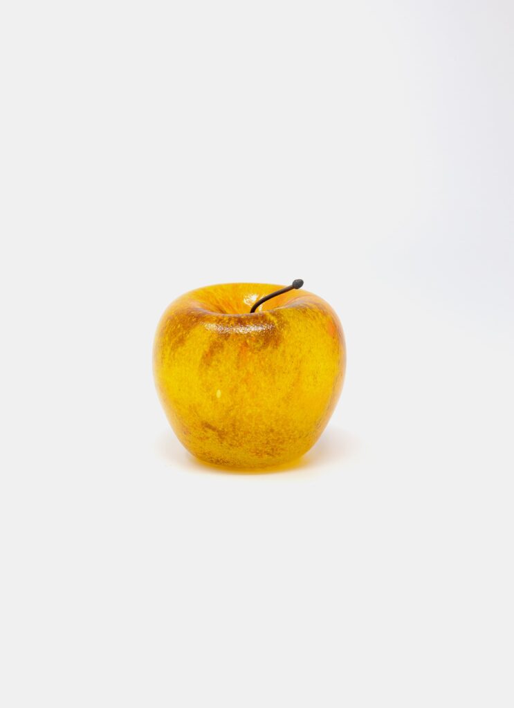 Gunilla Kihlgren - Handblown glass - Apple - orange-yellow