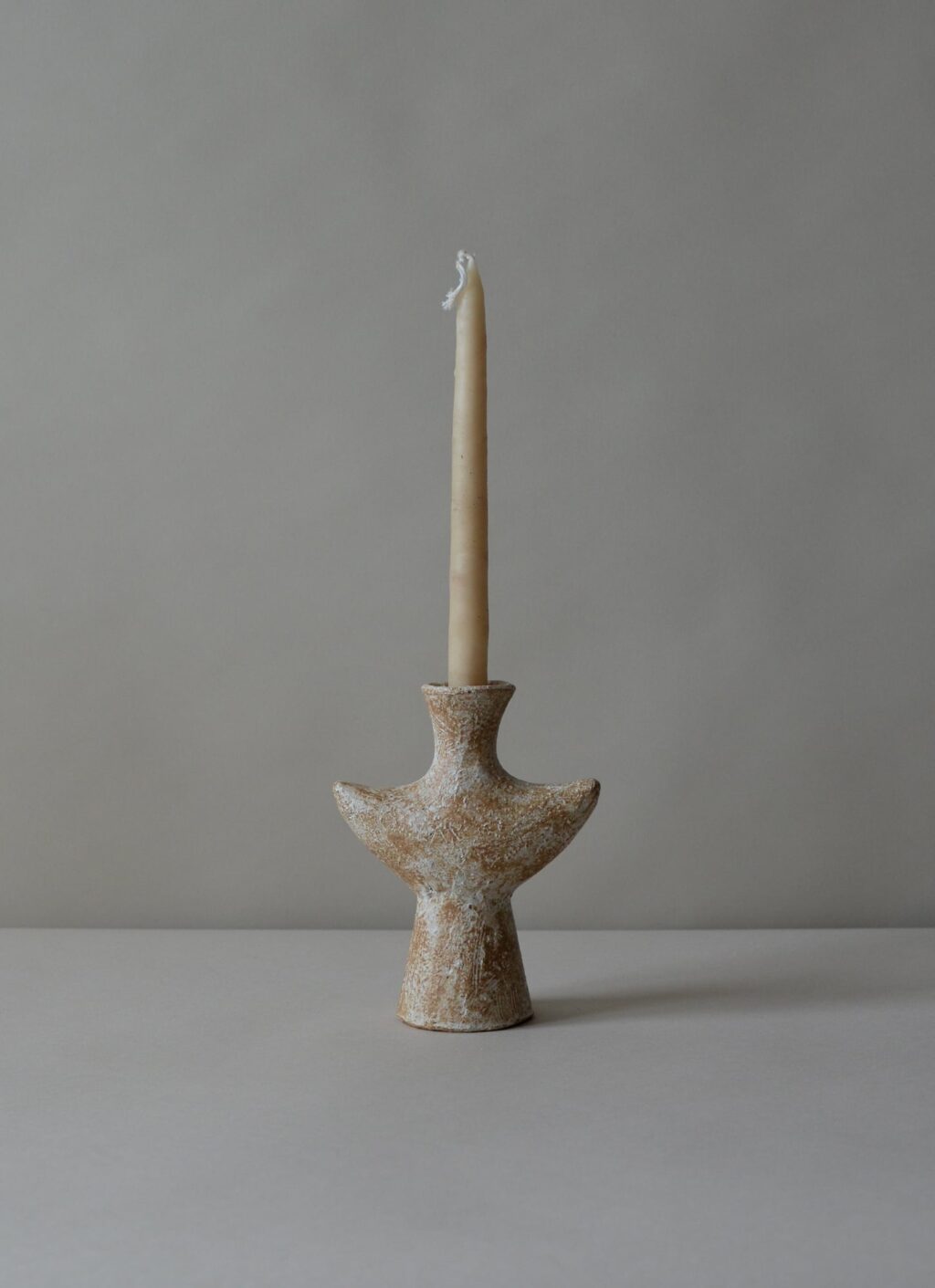 Viv Lee - Handmade stoneware - Wild clay edition - Candle holder - Ornis No. 1