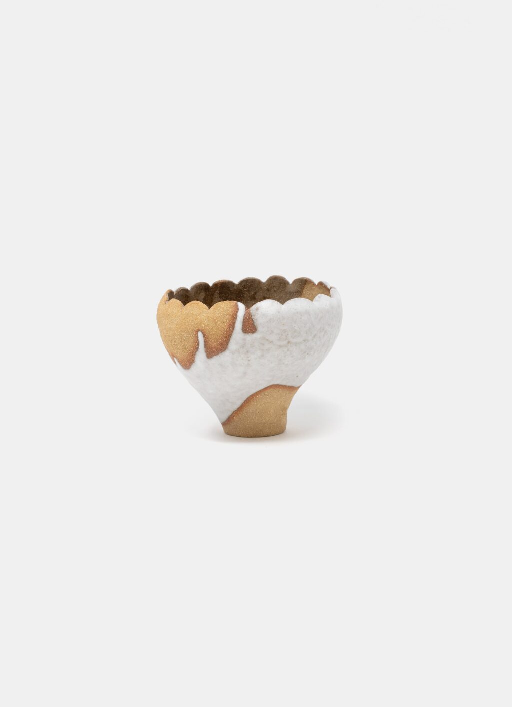 Mano Mani - Ikebana Vase - Light Brown Stoneware and white glaze - 2