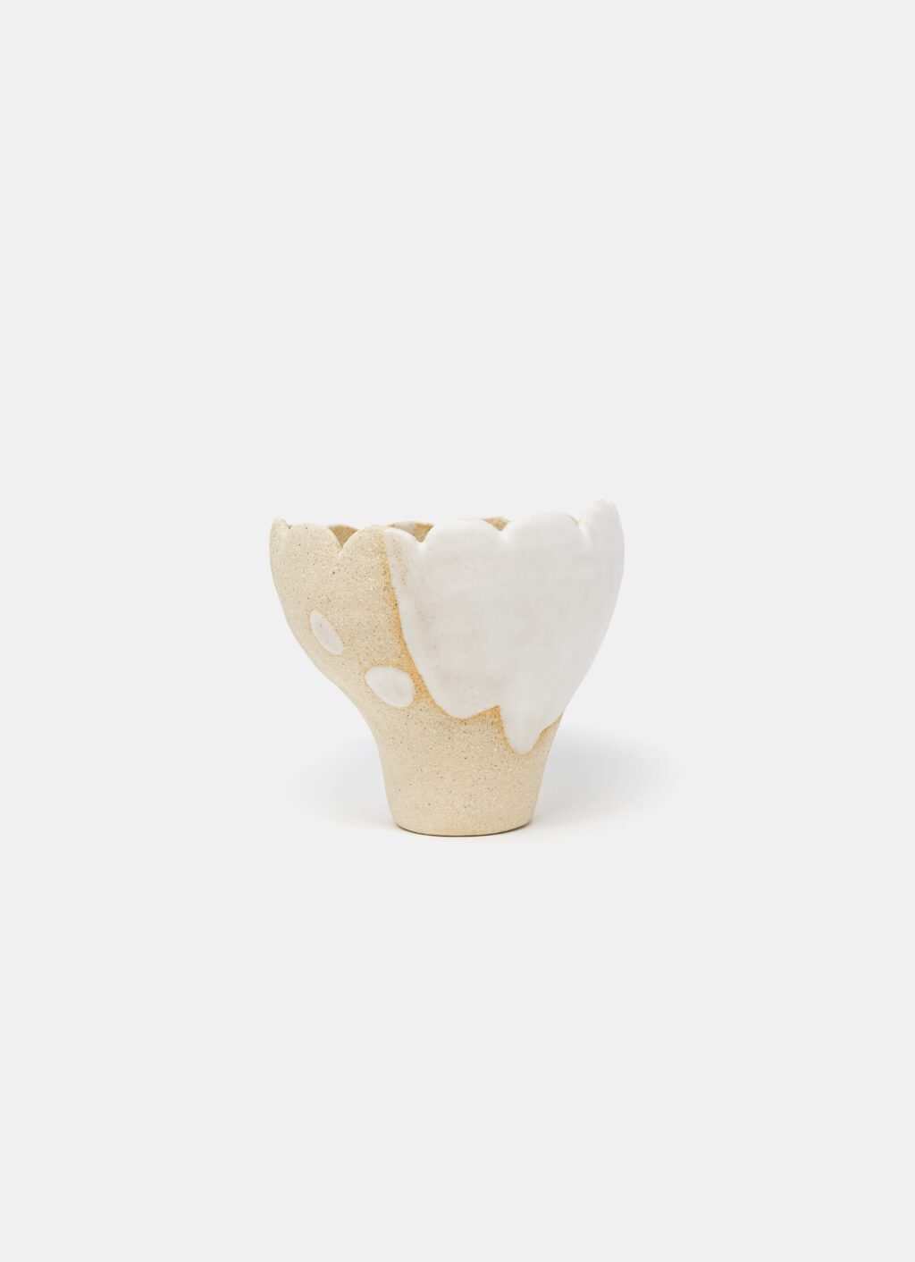 Mano Mani - Ikebana Vase - Light Stoneware and white glaze - 3