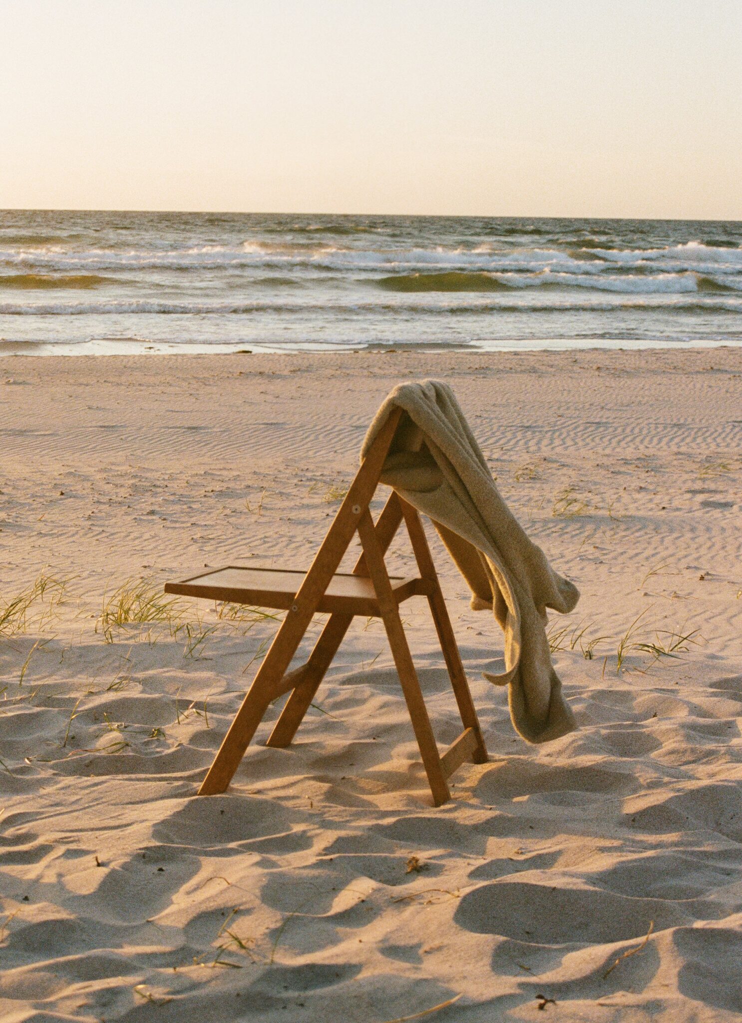 volta_frama_folding-flat-chait_towel_beach_summer_spring_vacation_outdoor_sun_holidays