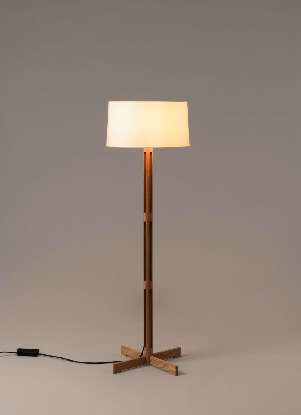 Santa & Cole - FAD - Miguel Milá - 1974 - Floor lamp