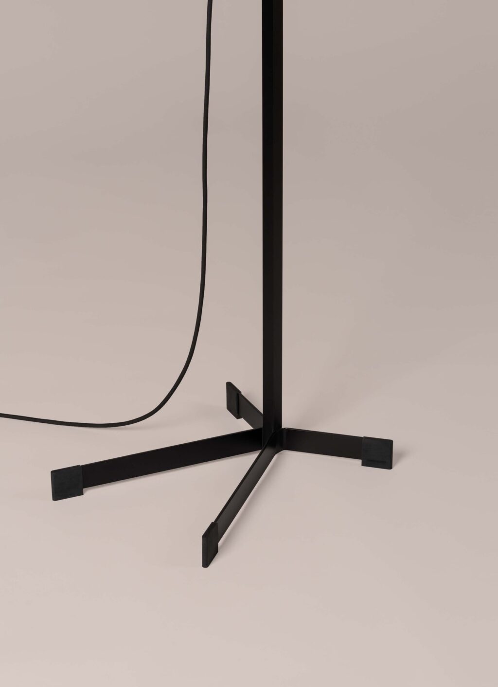 Santa & Cole - TMC - Miguel Milá - 1961 - Floor lamp