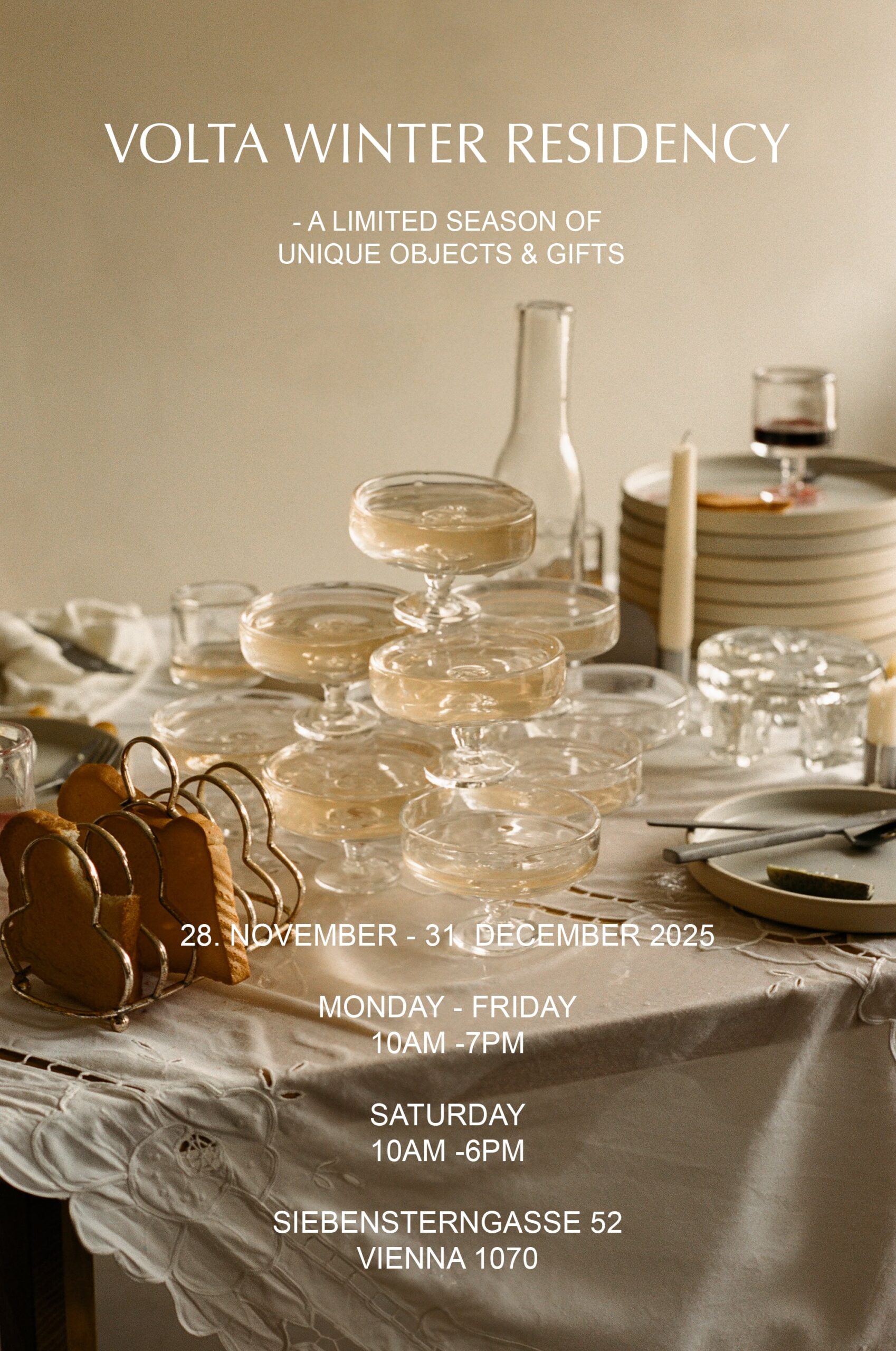 Volta-Winter-Residency-Vienna_Siebensterngasse_Giftshop_Giftguide_Seasonal-interiors