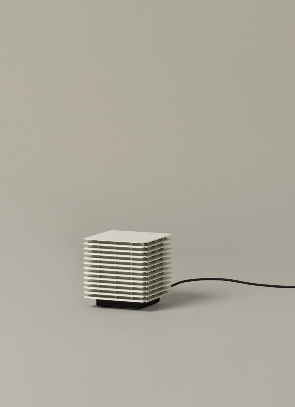 Santa & Cole - Antoni Arola - Shiro 17 interior