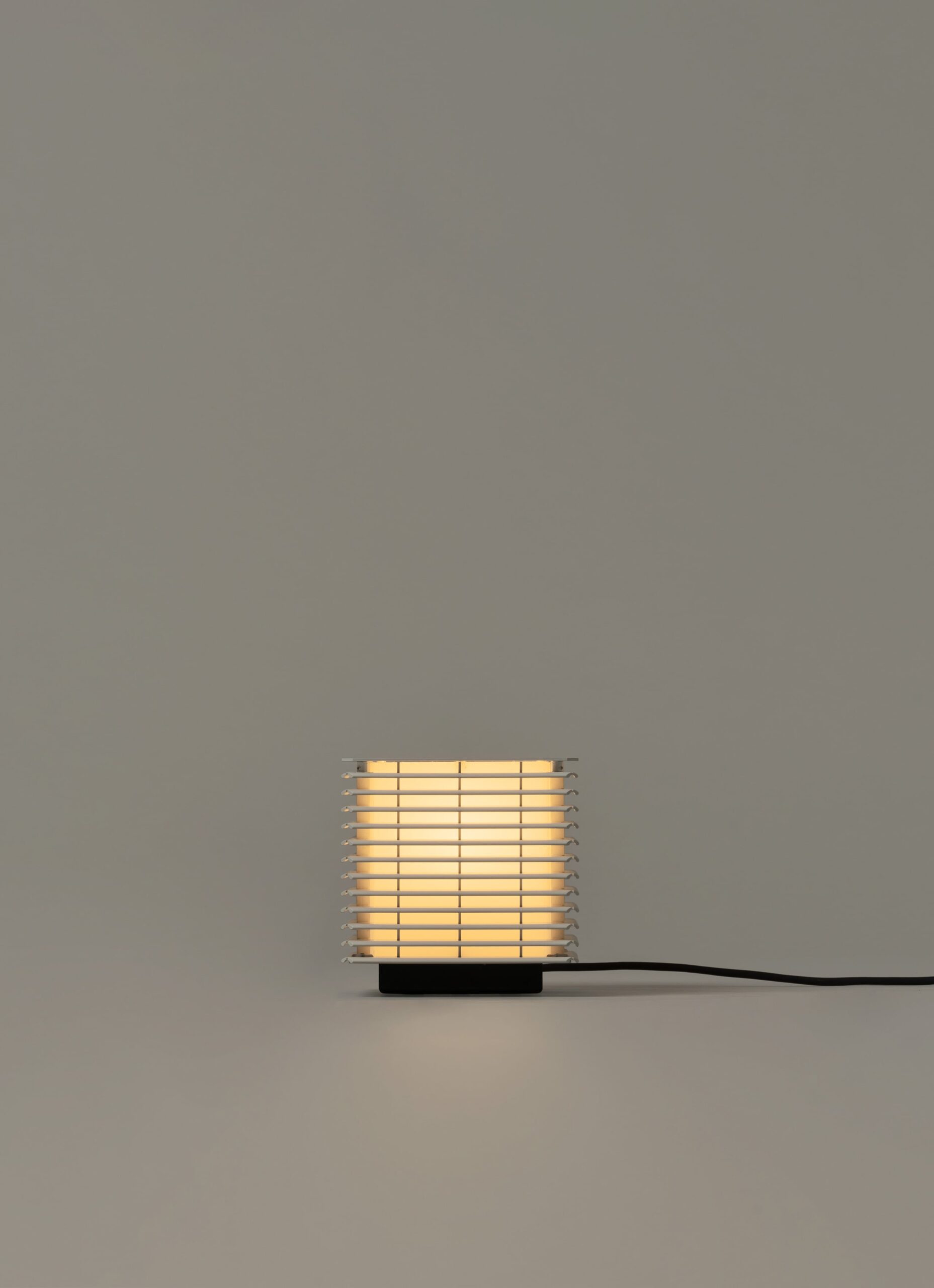 Santa & Cole - Antoni Arola - Shiro 17 interior