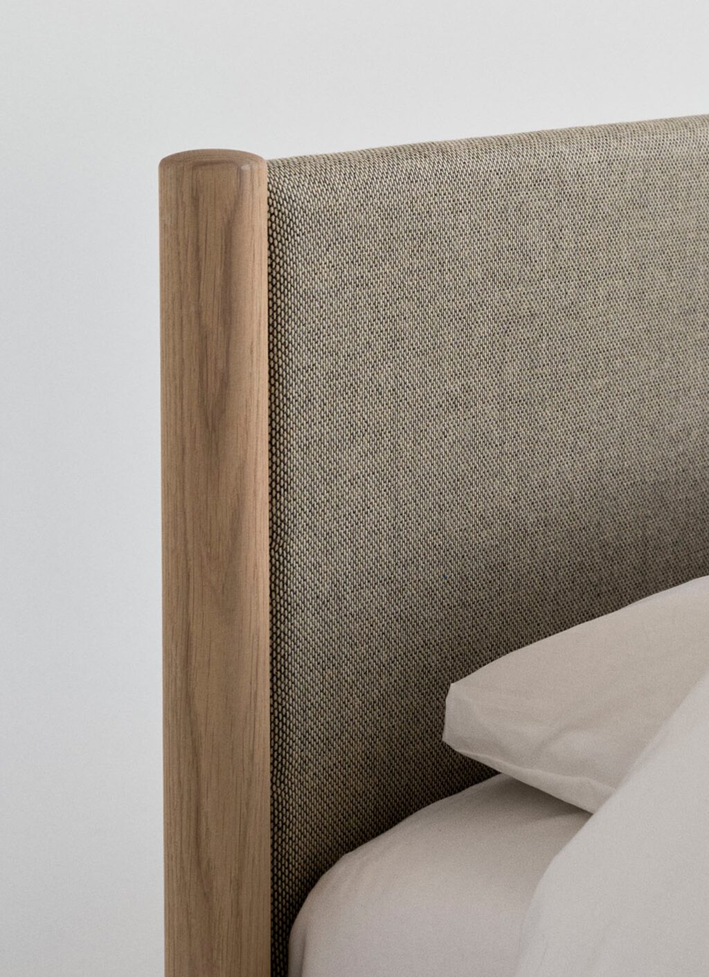 RYE - Veng x Re-Wool Bed Frame