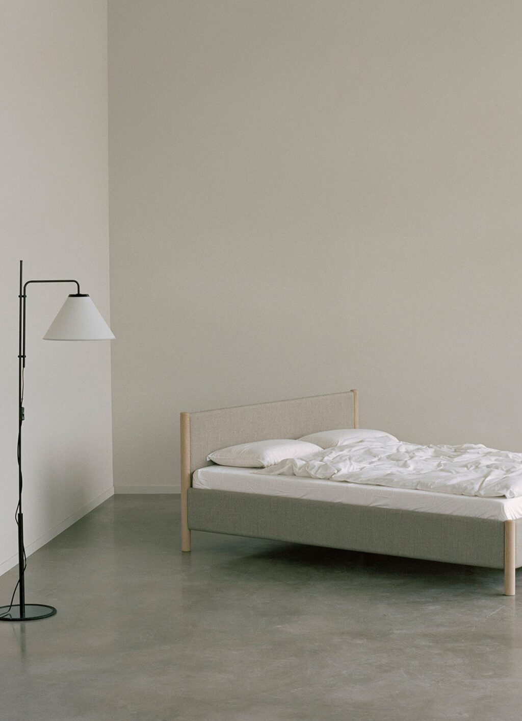 RYE - Veng x Re-Wool Bed Frame