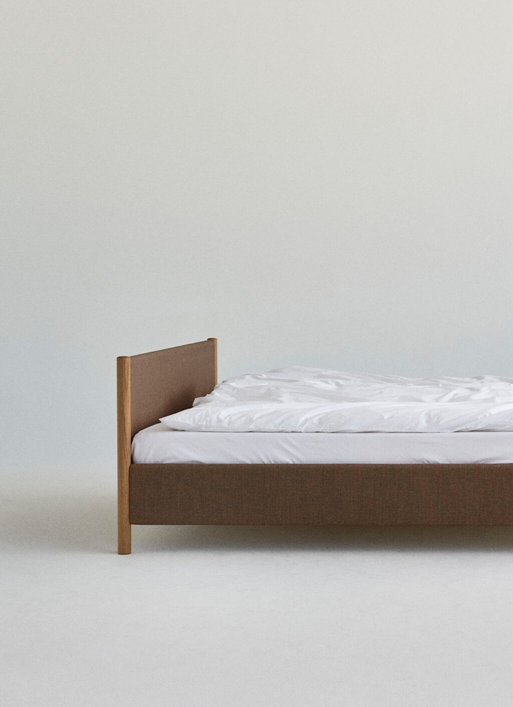 RYE - Veng x Re-Wool Bed Frame
