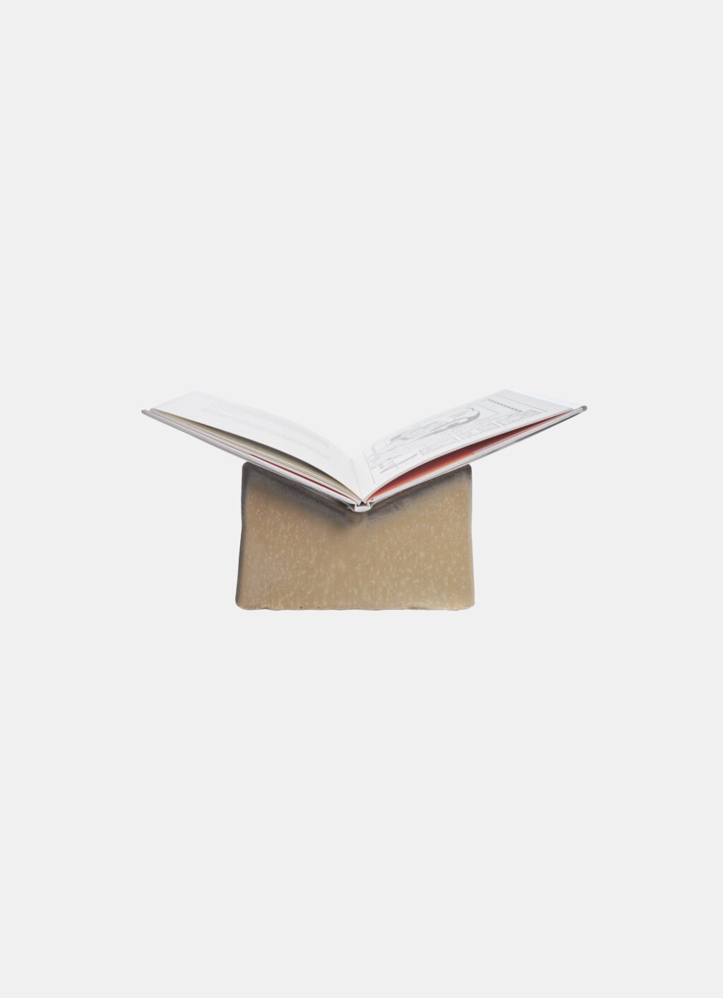 Apartamento - Xavier Mañosa’s Ceramic Bookstand