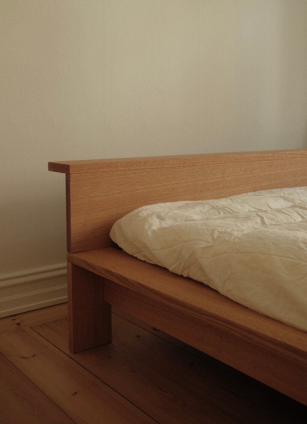 RYE - Hem Bed Frame