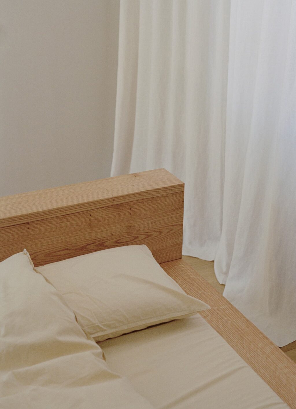 RYE - Hem Bed Frame