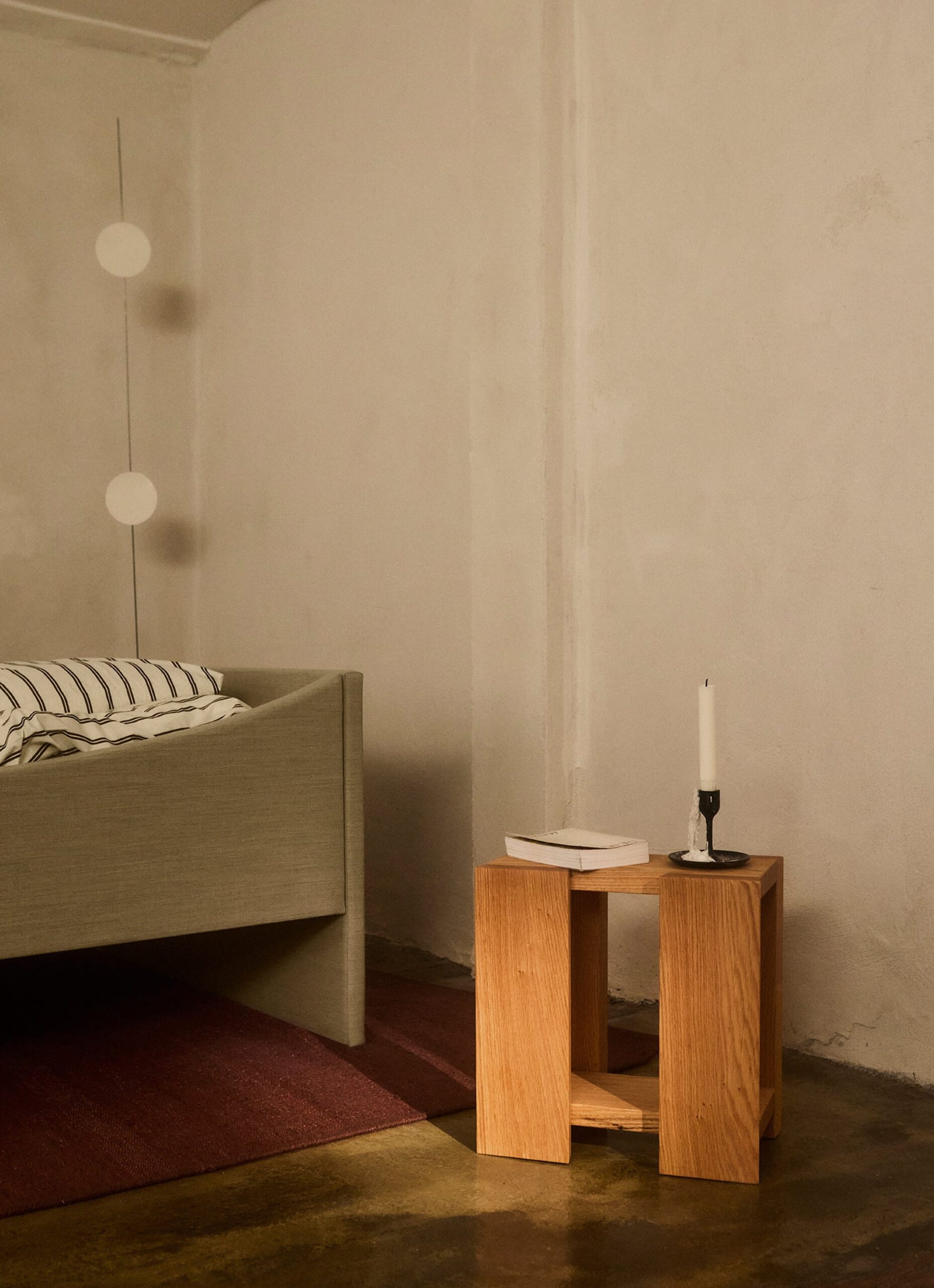 RYE - Etagére Side Table