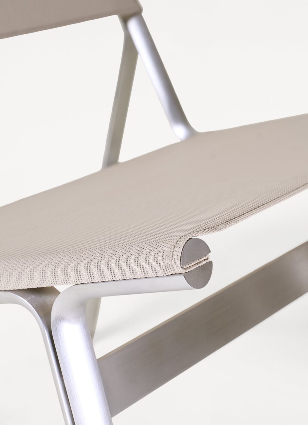 Frama - Union Easy Chair - Sandstone Mesh