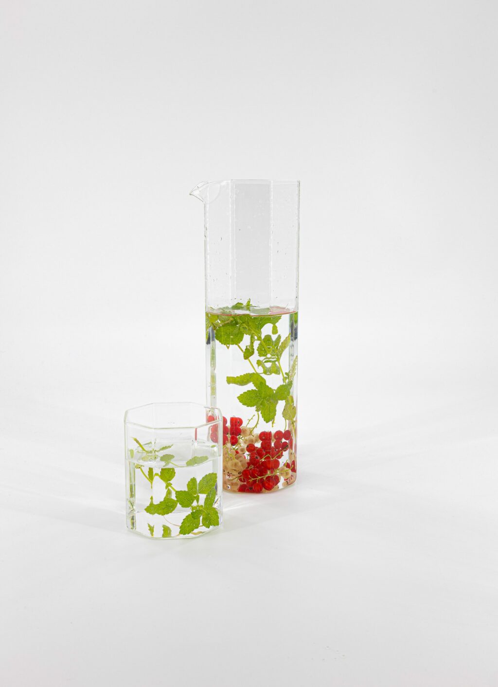 Ichendorf Milano - Octave - Octagonal Glass Jug