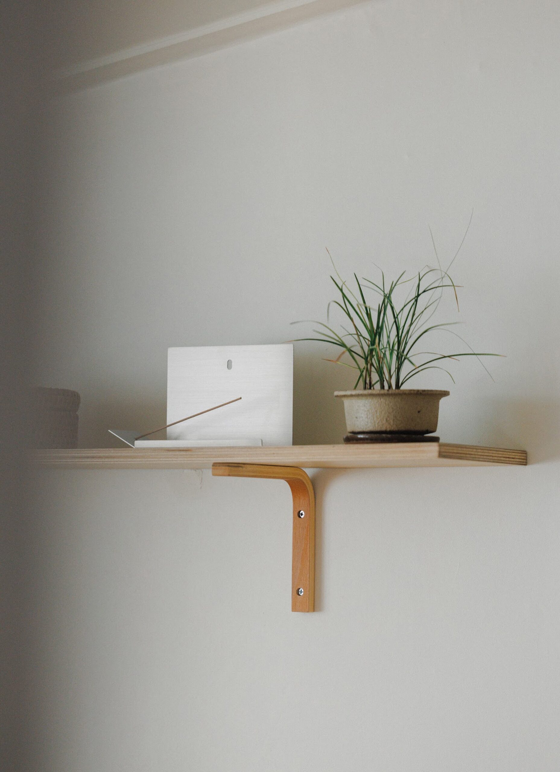 wugo - Stainless Steel - Hanging Incense Holder